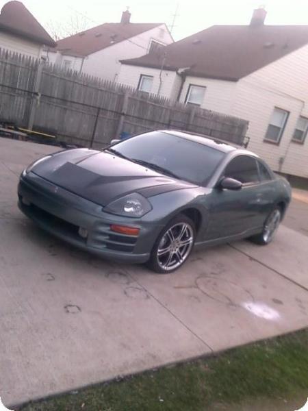 vis carbon fiber hood, 18in. rims, full apexi exhaust ,blacked out..with a stereo to loud for me. lol