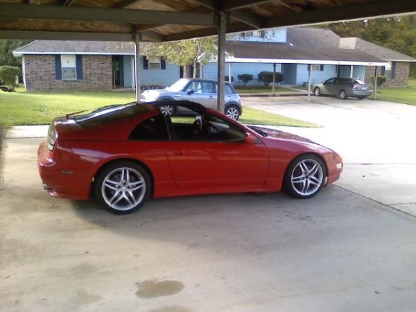 Had just removed my stillen wing and front lip, old pic with my old Momo rims